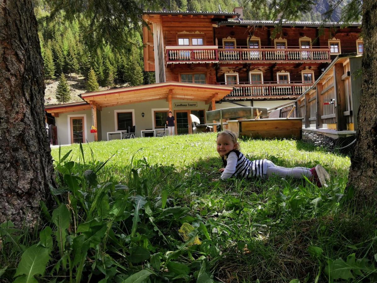 Landhaus Taurer Kals-am Großglockner Dış mekan fotoğraf