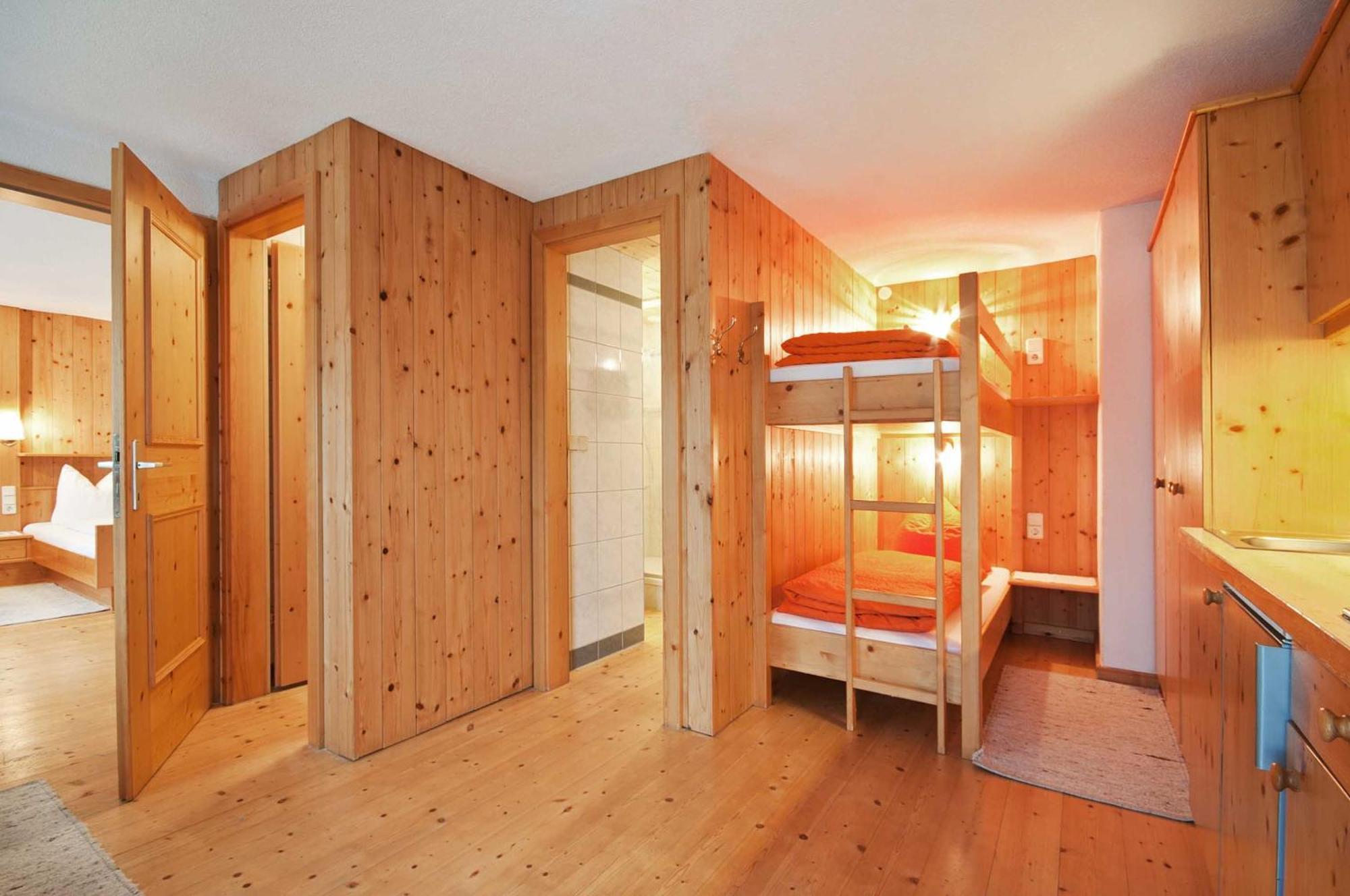 Landhaus Taurer Kals-am Großglockner Oda fotoğraf