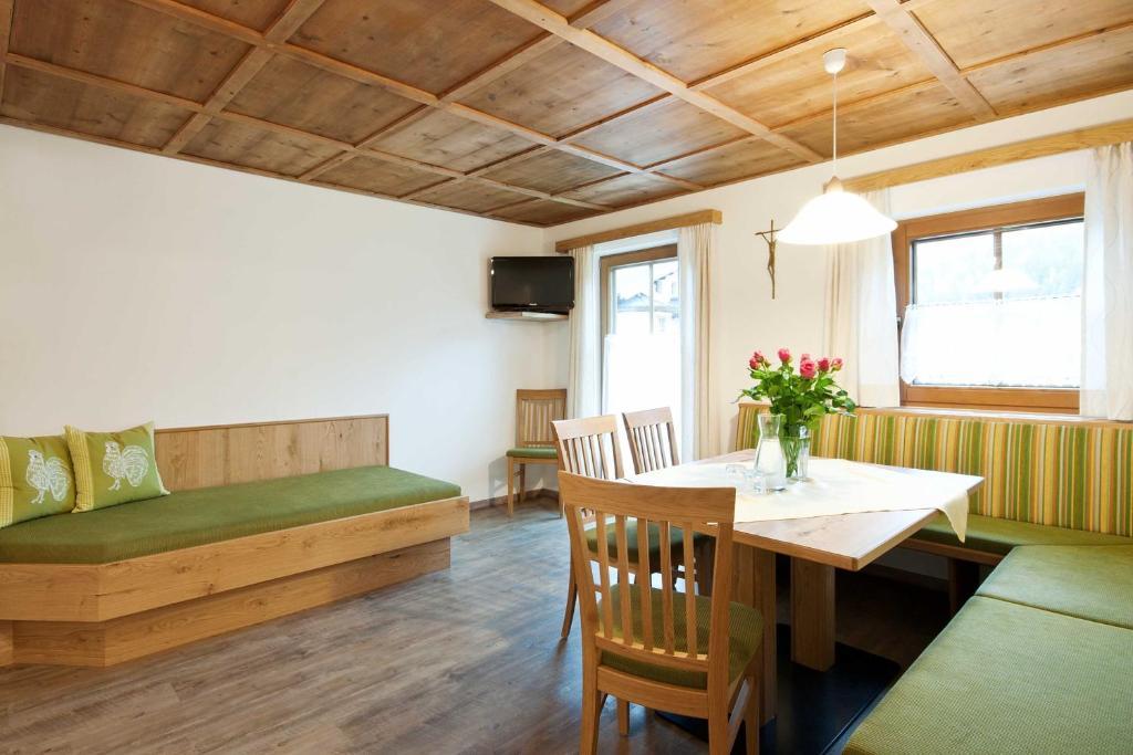 Landhaus Taurer Kals-am Großglockner Oda fotoğraf